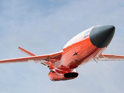 Dron z silnikiem myśliwca. Firejet to nowa bestia