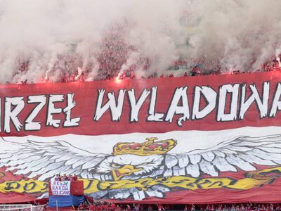 Orzeł wylądował! Zakazana oprawa i zdjęcia kibiców Rakowa z finału Pucharu Polski