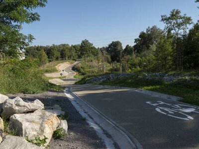 To jedyna taka trasa rowerowa w Polsce. Żelazny Szlak Rowerowy do Czech, czyli 55 km dawną linią kolejową. Idealny pomysł na majówkę