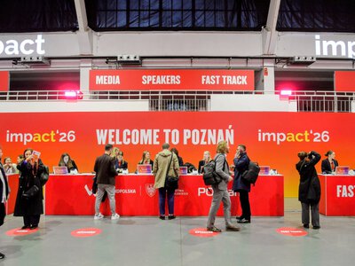 Ruszył Impact 2026 w Poznaniu. Od rana na scenie premier Donald Tusk oraz noblista