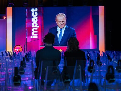 Ekonomiczny noblista wzywa do zmiany demokracji! Demokracja nie osiągnęła tyle, ile obiecywała