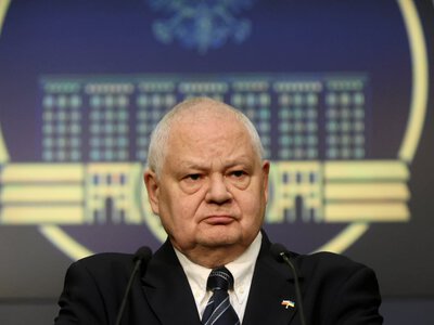 Ostre starcie na linii rząd-NBP. Prawa ręka Glapińskiego bez przedłużenia kadencji. Tusk nie podpisał nominacji