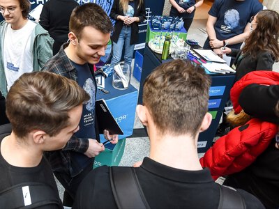 Szukają pracowników na lato. Płacą nawet 90 zł na godzinę