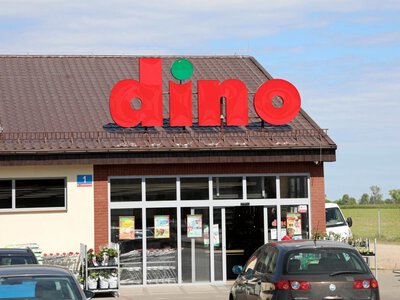 Miażdżące wyniki kontroli PIP w sklepach Dino. Pracownicy mają dość