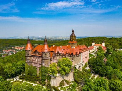 Uznawany za jeden z najpiękniejszych polskich zamków. Perła Dolnego Śląska