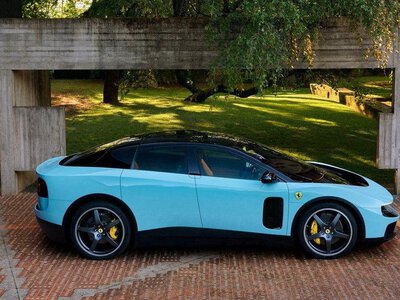 Wrzawa wokół Ferrari Luce. Akcje runęły. Były prezes nie gryzł się w język po premierze nowego modelu