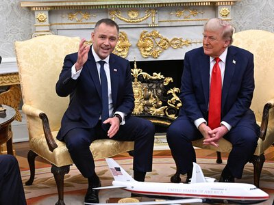 Wiemy, jaki prezent Karol Nawrocki chce zawieźć Trumpowi. Złoto i onyks, bardzo eleganckie
