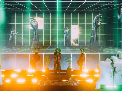 Empire of the Sun wracają do Polski. Ich występy bardziej przypominają spektakle niż koncerty