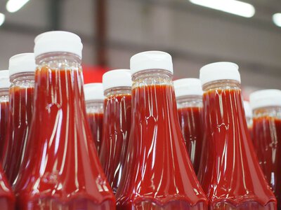 Przetestowali keczupy. Jeden z najlepszych można kupić też w Polsce