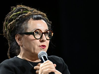 Varga: kolejka chętnych, by Tokarczuk potraktować z liścia, ustawiła się jak po mięso w PRL