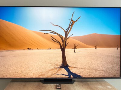 Dlaczego telewizor RGB MiniLED to świetny wybór? Opowiem na przykładzie Hisense UR9S