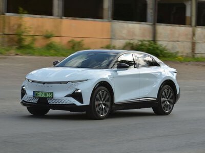 Nowe Alpine A390 potrafi oczarować. Francuski crossover wjeżdża do polskich salonów!