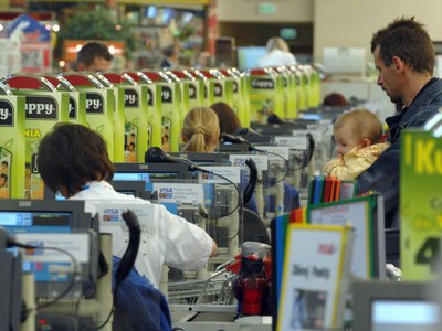 Rewolucja w płacy minimalnej. Dodatki i premie mają zniknąć z podstawy
