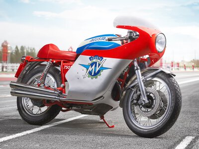 MV Agusta 750 S. Ferrari na dwóch kołach