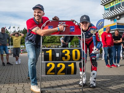 Podwójne zwycięstwo i nowy rekord toru Milana Pawelca w Poznaniu