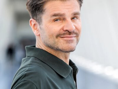 Zagrobelny skończył trzy szkoły. Mało kto wie, co może robić