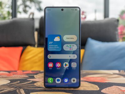Samsung szykuje klapę a nie klapkę. Kotlet skwierczy na patelni