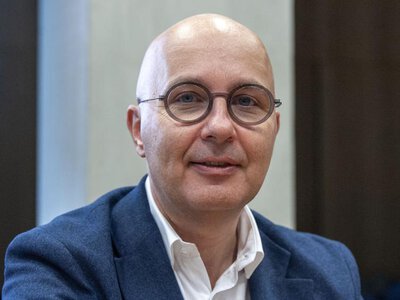 Imponujący majątek „kolekcjonera mieszkań”. Tyle w rok zarobił Robert Kropiwnicki