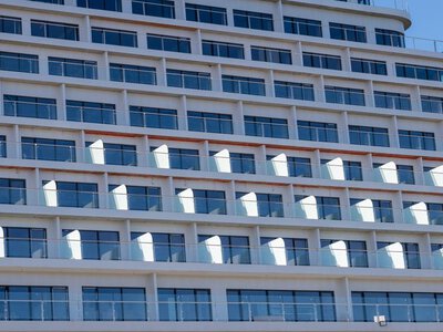 Niemcy przerażeni otwarciem Hotelu Gołębiewski. Zniszczy turystykę, a ceny zwalają z nóg