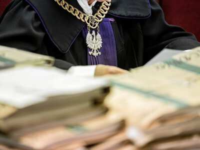 Tragiczny wypadek pod Warszawą. Prokuratura przedstawiła zarzuty kierowcy