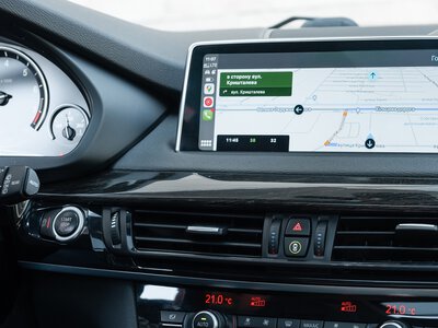 Mapy Google wypalają oczy kierowcom z Android Auto