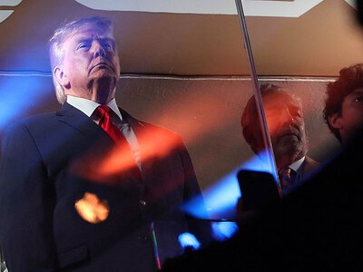 Kibice nie mieli litości. Trump wygwizdany w trakcie finałów