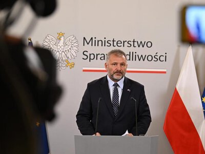 Układ ze służbami i prostytucja. Minister Żurek reaguje na głośne doniesienia mediów 