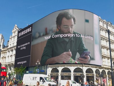 Samsung startuje z kampanią                          „Your companion to AI living”