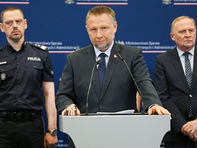 Nie będzie dymisji szefa MSWiA. Sejm obronił Kierwińskiego
