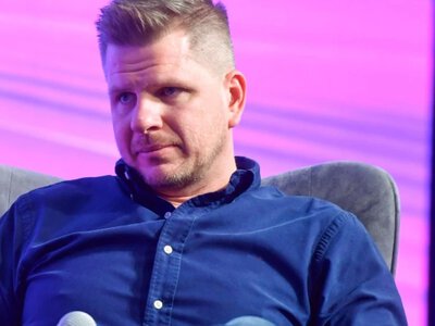 Filip Chajzer zamieszkał z nową partnerką. Nie wszyscy są tym zachwyceni