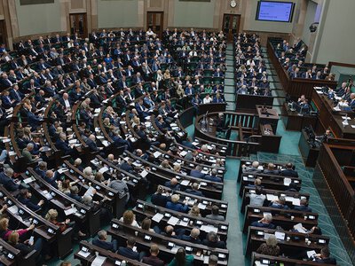 Sejm wybierze nowego sędziego TK. W planach także ustawa antymobbingowa