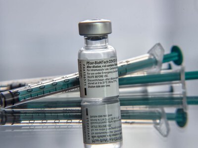 Pfizer nie odpuszcza, MZ ma 60 dni na apelację. W tle sprawy ponad 5 mld zł