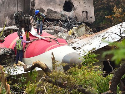 32 sekundy po starcie Dreamliner runął na akademiki. Zginęło 260 osób