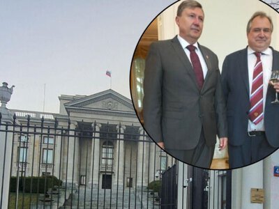 Człowiek Baruna świętował w ambasadzie Rosji. Wizyta rekomendowana