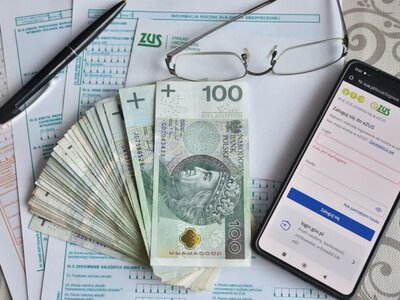 Praca na umowę zlecenie. Dokładnie takie składki zapłacisz