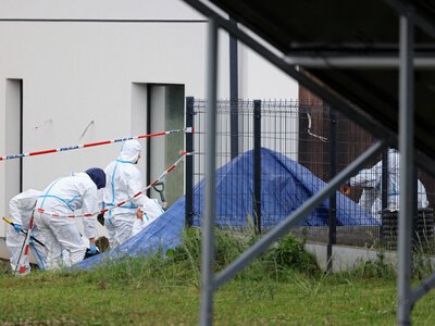 Szczątki płodów odkryte pod Rzeszowem. Prokuratura: Zatrzymana lekarka źle się poczuła, została przewieziona do szpitala