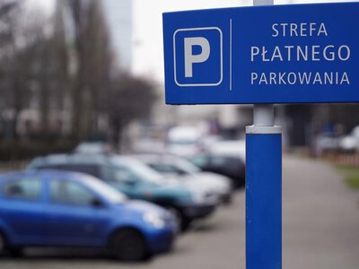 Kierowcy w Warszawie mają problem. Strefa płatnego parkowania będzie większa
