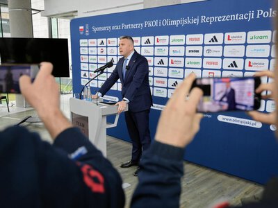 Piesiewicz pod ścianą. Przegłosowali kluczową uchwałę