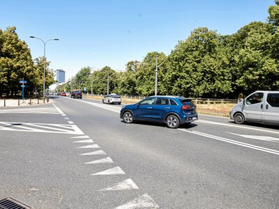 Wystarczy jeden zły ruch na skrzyżowaniu. Ten manewr szybko prowadzi do stłuczki