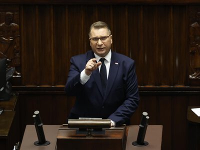 Kto korzystał z VIP roomu? Czarnek wymienia polityków KO