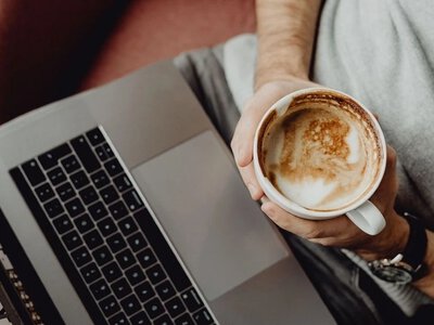 Jak wybrać meble do biura domowego? 5 praktycznych rad