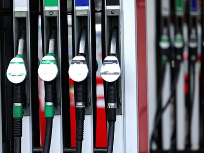 Nowa danina dla firm paliwowych. Ustawa o windfall tax przyjęta przez Sejm