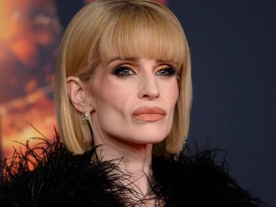 Kelly Osbourne promienieje. Jej stylizacja przyciągała spojrzenia