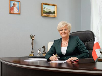 Trzy tygodnie zamiast dwóch lat. Posłanka KO ominęła kolejkę w szpitalu w Żywcu