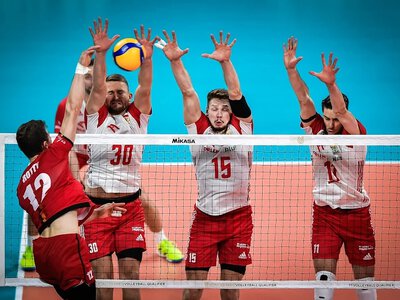 Triumf Polaków w 1/8 finału, później bój w tie-breaku. Rywale napsuli nam krwi