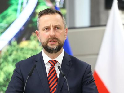 Szef MON reaguje na decyzję Zełenskiego. Powinien wziąć udział