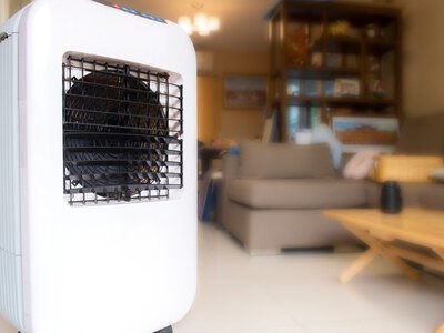 Klimatory, czyli tańsza alternatywa dla klimatyzacji. Te modele dadzą ci wytchnienie podczas upałów