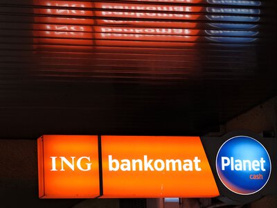 ING Bank Śląski ostrzega. Nie wypłacisz pieniędzy z bankomatu