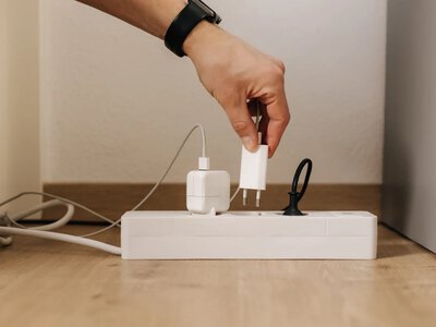Wadliwa ładowarka pilnie wycofana z polskiego rynku