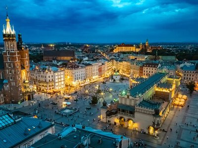 Jeszcze niedawno wyśmiewali Polskę. Dziś młodzi turyści chcą tu mieszkać